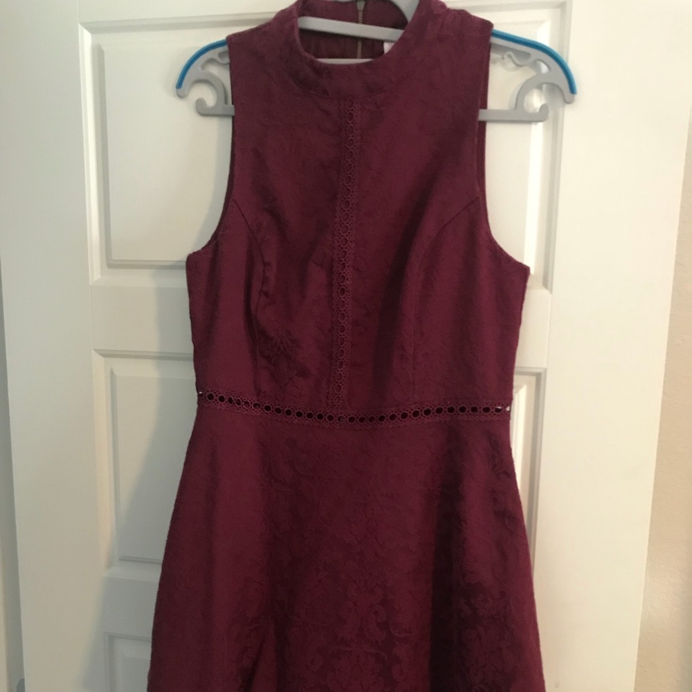 Maroon sleeveless layered dress